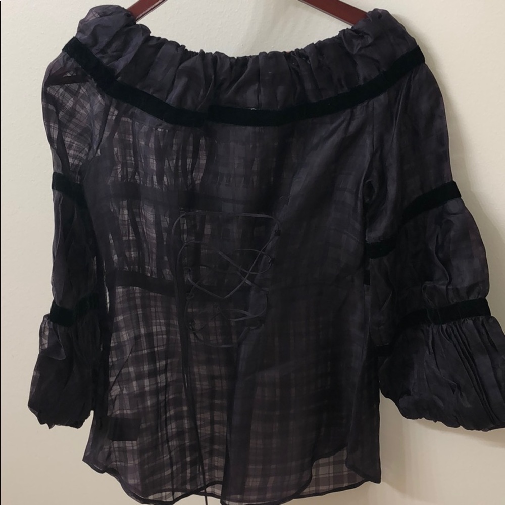 anne fontaine blouse(never worn)-100% silk